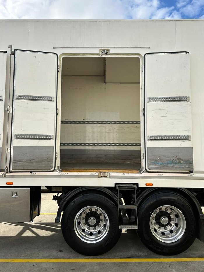 2017 FTE St2 14 Pallet, Tail Gate, Tri Zone