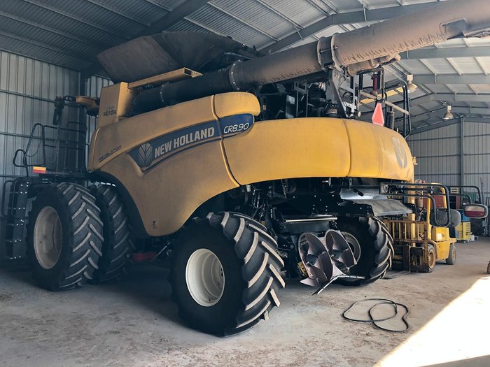 2018 New Holland Cr8.90 Yellow