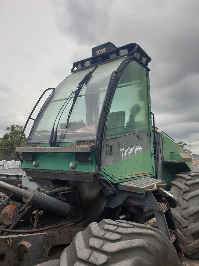 2001 Timberjack 1270G