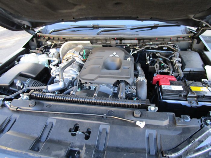 2024 Mitsubishi Triton GLS