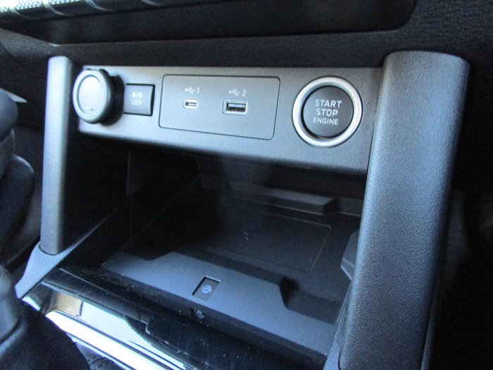 2024 Mitsubishi Triton GLS
