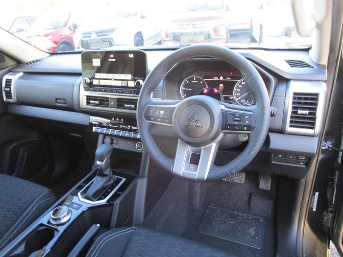 2024 Mitsubishi Triton GLS