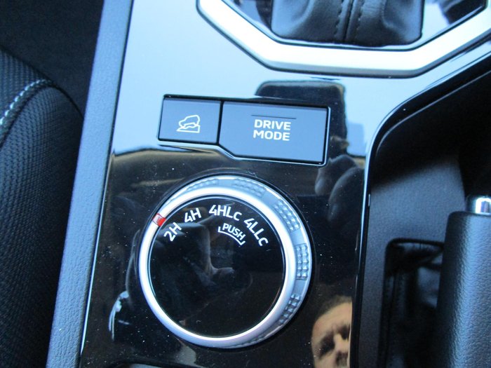 2024 Mitsubishi Triton GLS