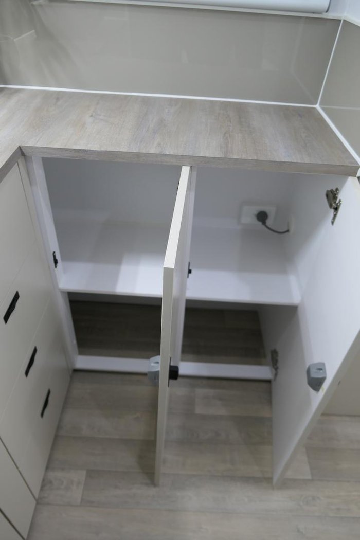 2024 GREAT AUSSIE 2OURER LARGE BATHROOM