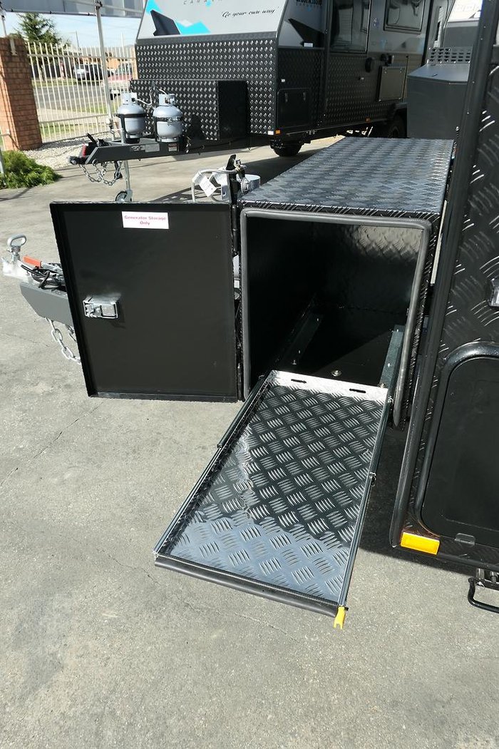 2024 GREAT AUSSIE 2OURER LARGE BATHROOM