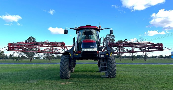 2014 CASE IH 4430 Patriot Sprayer