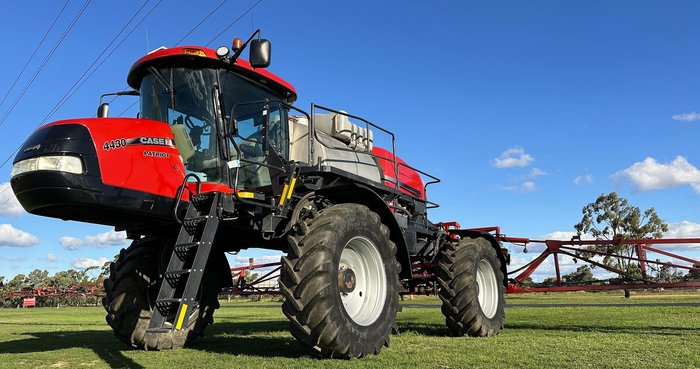 2014 CASE IH 4430 Patriot Sprayer