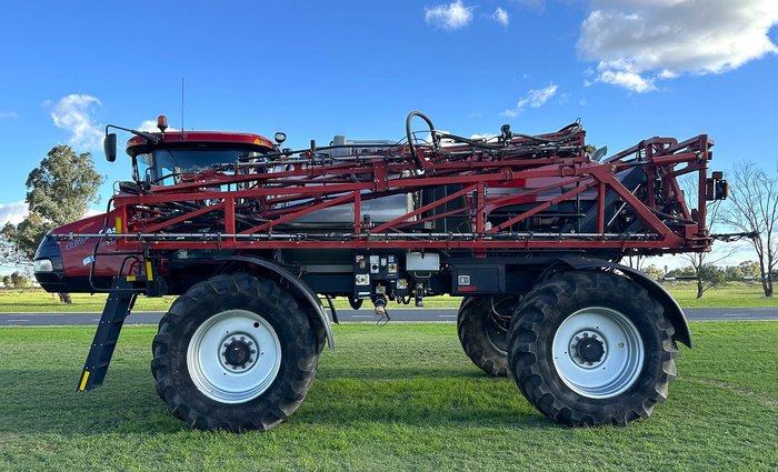 2014 CASE IH 4430 Patriot Sprayer