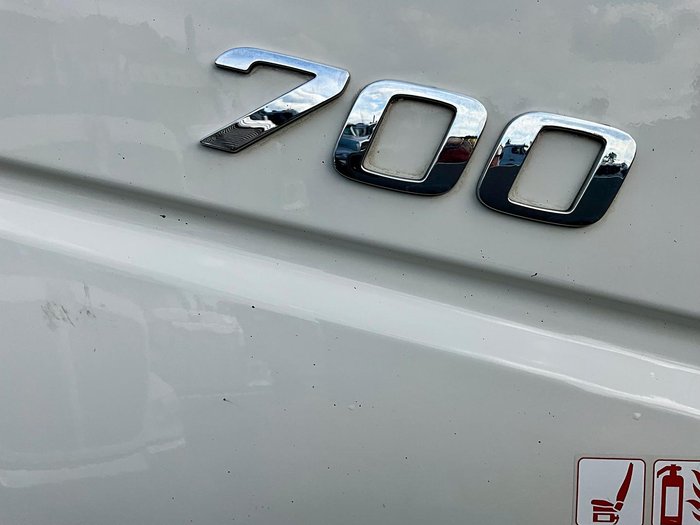 2022 Volvo Fh700 2Xl Globetrotter 240000Klm Suit New $360000+Gst Rt Wty FH 700 GLOBETROTTER 2XL WHITE