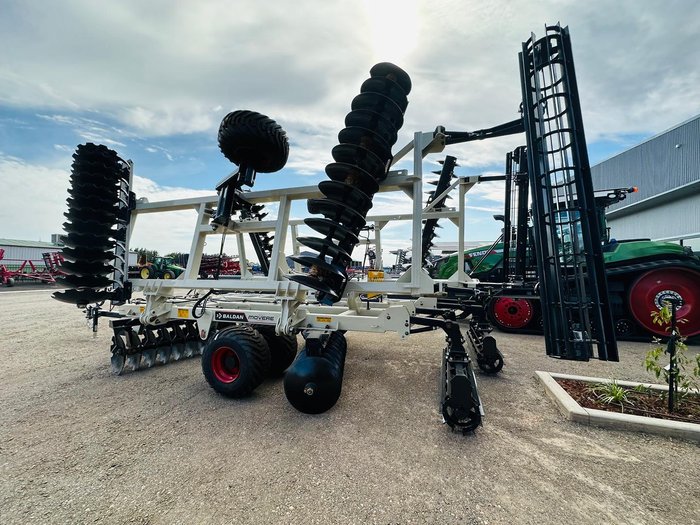 0 BALDAN MOVERE TANDEM 88 PLATE FOLDING 8.7m LEVELING DISC W REAR ROLLER DEMO