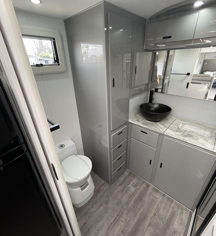 2023 JB Caravans Dirt Road Xtreme (22')