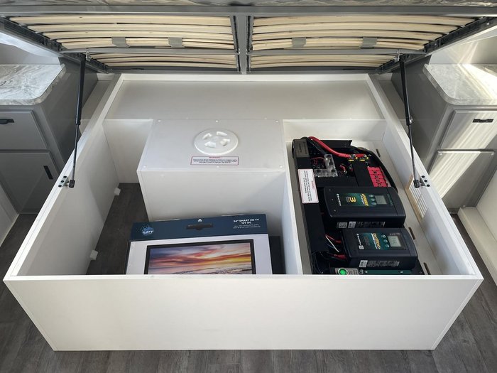 2023 JB Caravans Dirt Road Xtreme (22')