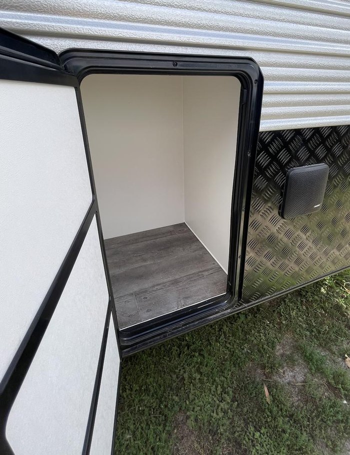 2023 JB Caravans Dirt Road Xtreme (22')