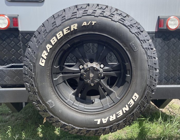 2023 JB Caravans Dirt Road Xtreme (22')