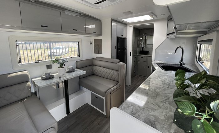 2023 JB Caravans Dirt Road Xtreme (22')