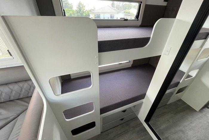 2023 JB Caravans Dirt Road Xtreme (20') Family