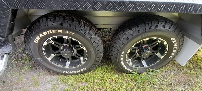 2023 JB Caravans Dirt Road Xtreme 20' Family Bunk