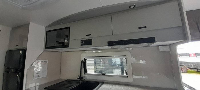 2023 JB Caravans Dirt Road Xtreme 20' Family Bunk