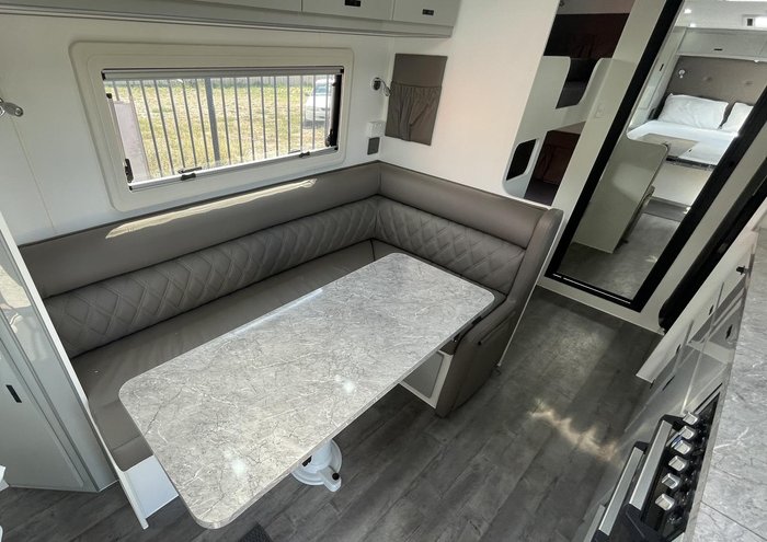 2023 JB Caravans Dirt Road Xtreme (20') Family