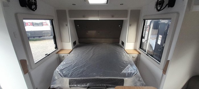 2023 JB Caravans Dirt Roader 22' Family Bunk