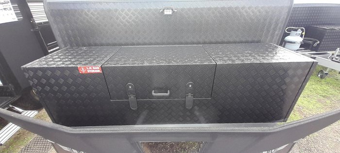 2023 JB Caravans Dirt Roader Family 22'