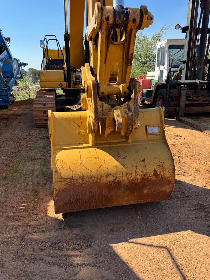 2022 Caterpillar 323