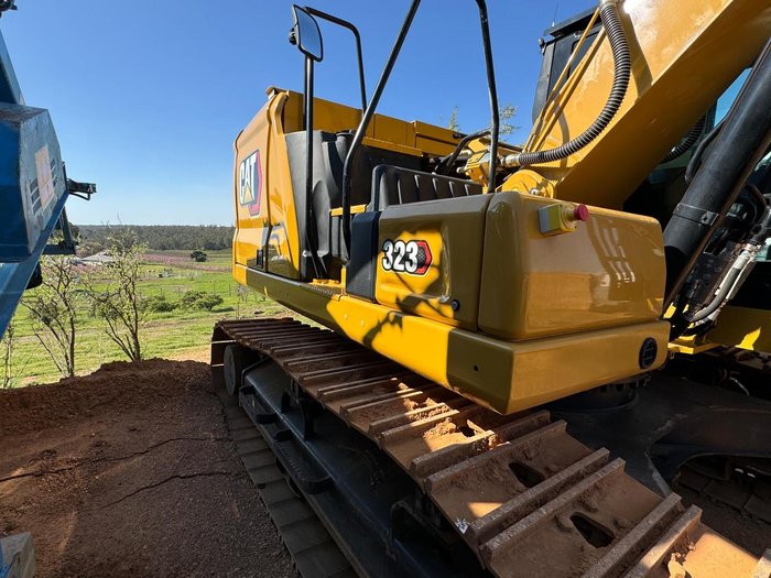 2022 Caterpillar 323