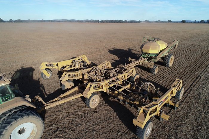 0 SERAFIN ULTISOW S12/S40 HI LIFT SINGLE DISC AIR SEEDER NEW YELLOW