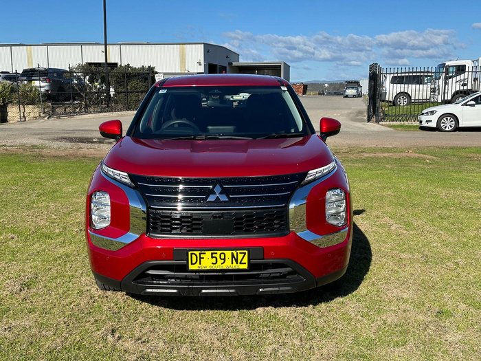 2022 Mitsubishi Outlander ES ZM MY23 Red Diamond