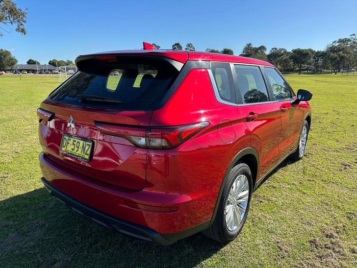 2022 Mitsubishi Outlander ES ZM MY23 Red Diamond
