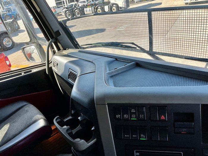 2018 Volvo Fm500 Only 478000 Klm Hist $162750 +Gst VOLVO FM 500 SLEEPER WHITE