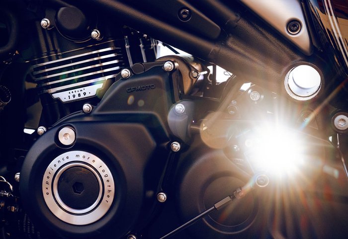 2024 CFMOTO 450CLC Ruby Red/ Nebula Black