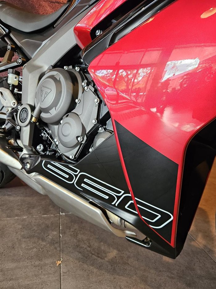 2024 Triumph Daytona 660 LAMS Daytona Black