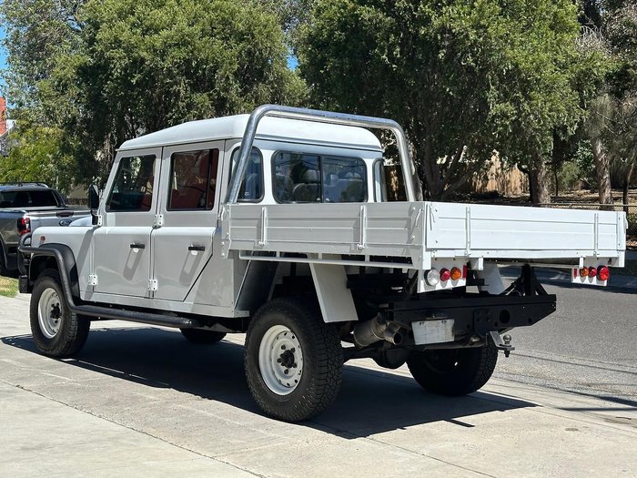 2013 Land Rover Defender 130 MY13 4X4 Fuji White