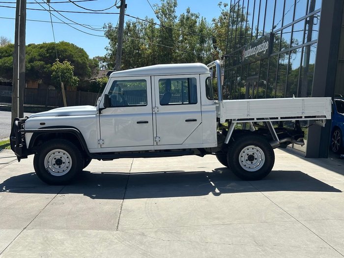 2013 Land Rover Defender 130 MY13 4X4 Fuji White
