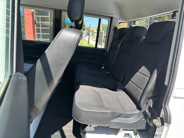 2013 Land Rover Defender 130 MY13 4X4 Fuji White