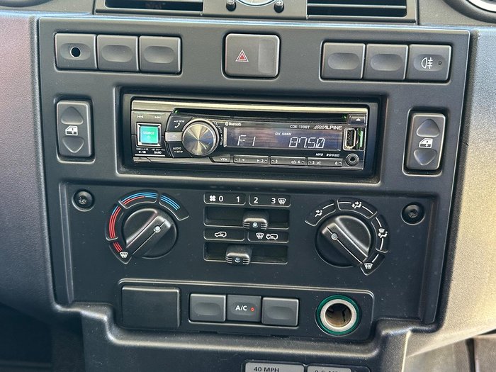 2013 Land Rover Defender 130 MY13 4X4 Fuji White