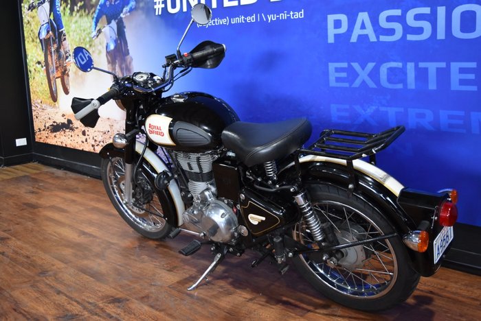 2017 Royal Enfield CLASSIC 500 BLACK
