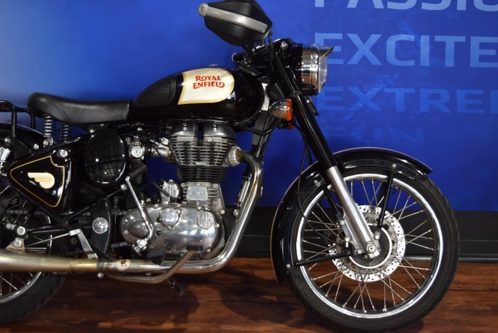 2017 Royal Enfield CLASSIC 500 BLACK