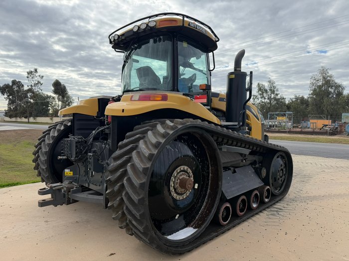 2016 AGCO MT855E CHALLENGER