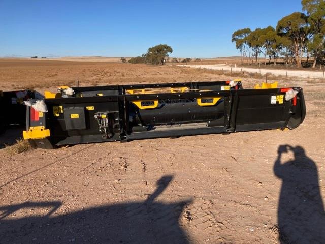 2023 MacDon Pw8