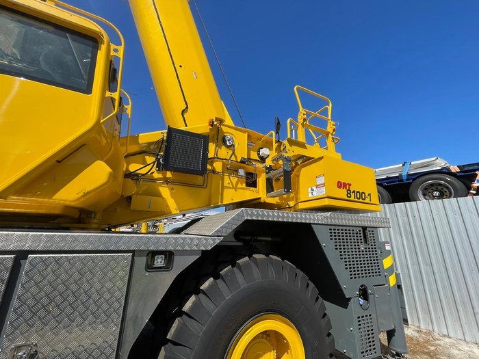 2024 GROVE GRT8100 1 Yellow