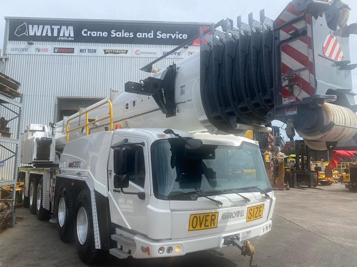 2012 Grove GMK6300L White