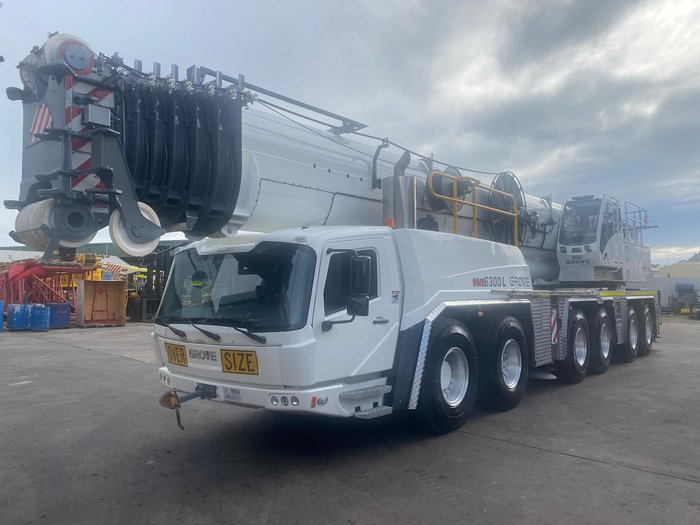 2012 Grove GMK6300L White