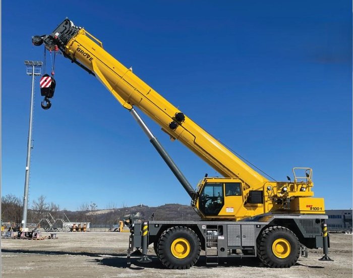 2024 GROVE GRT8100 1 Yellow