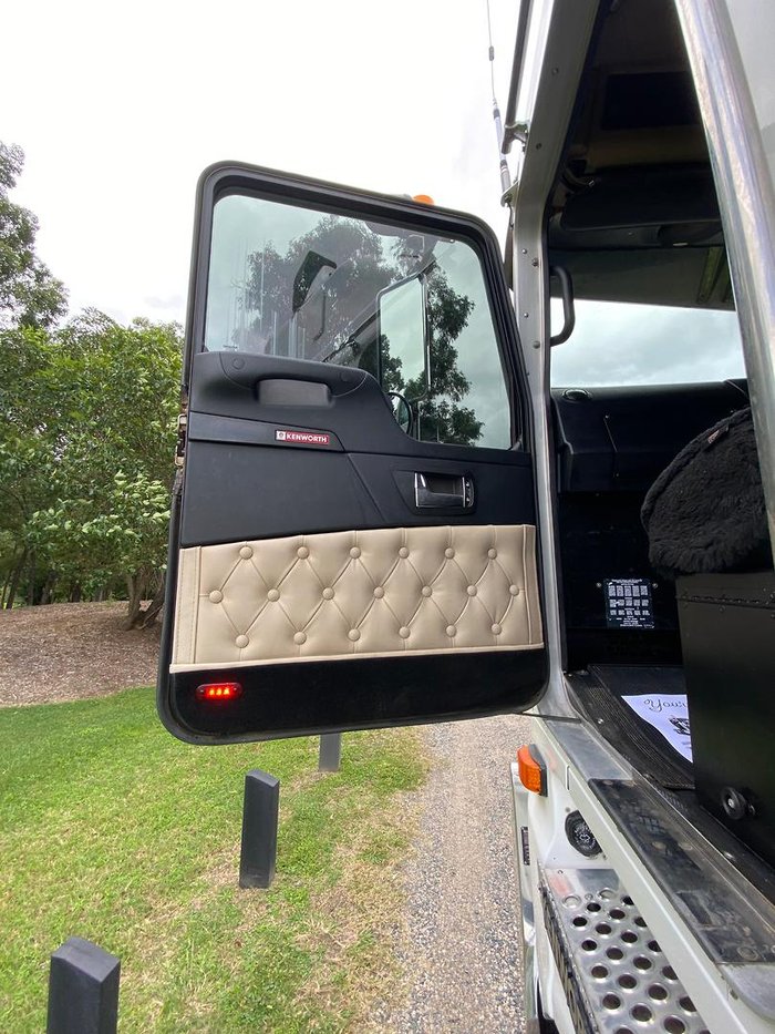 2018 Kenworth K200 White