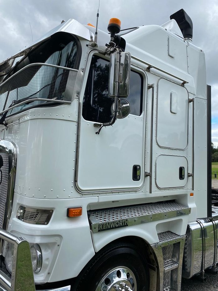 2018 Kenworth K200 White
