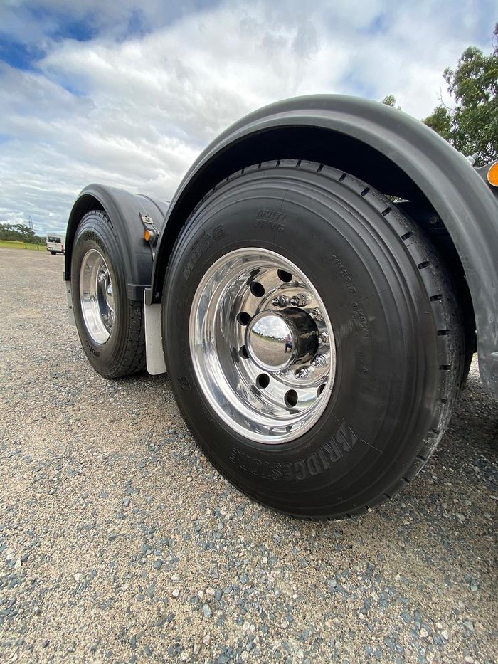 2018 Kenworth K200 White