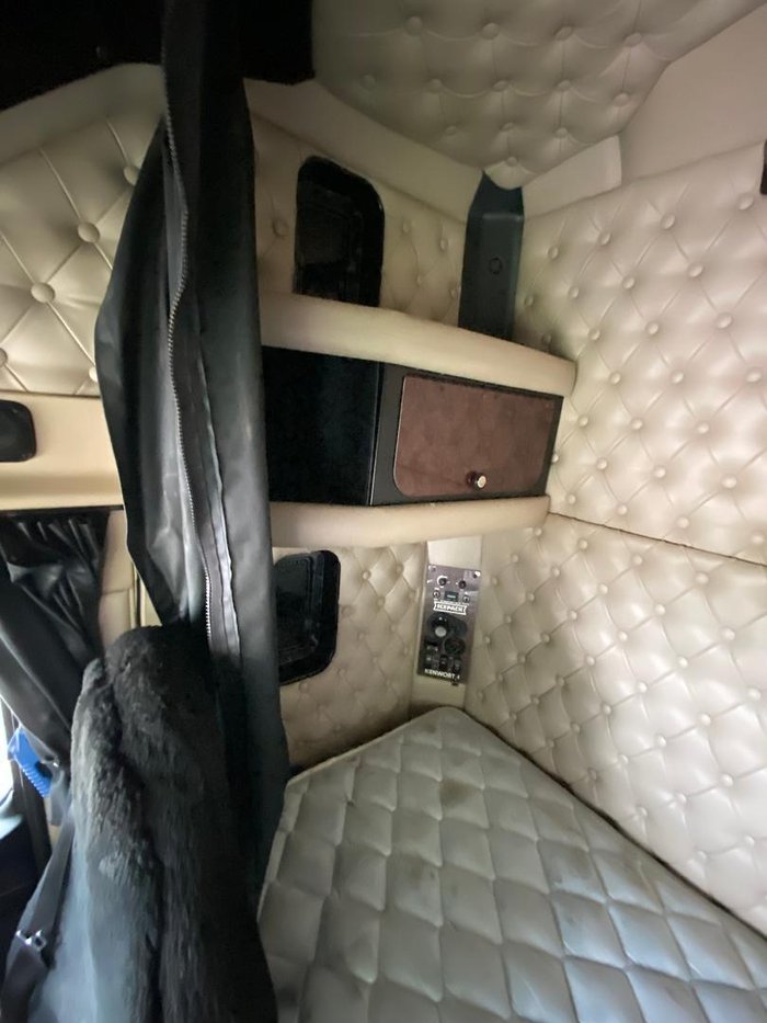 2018 Kenworth K200 White