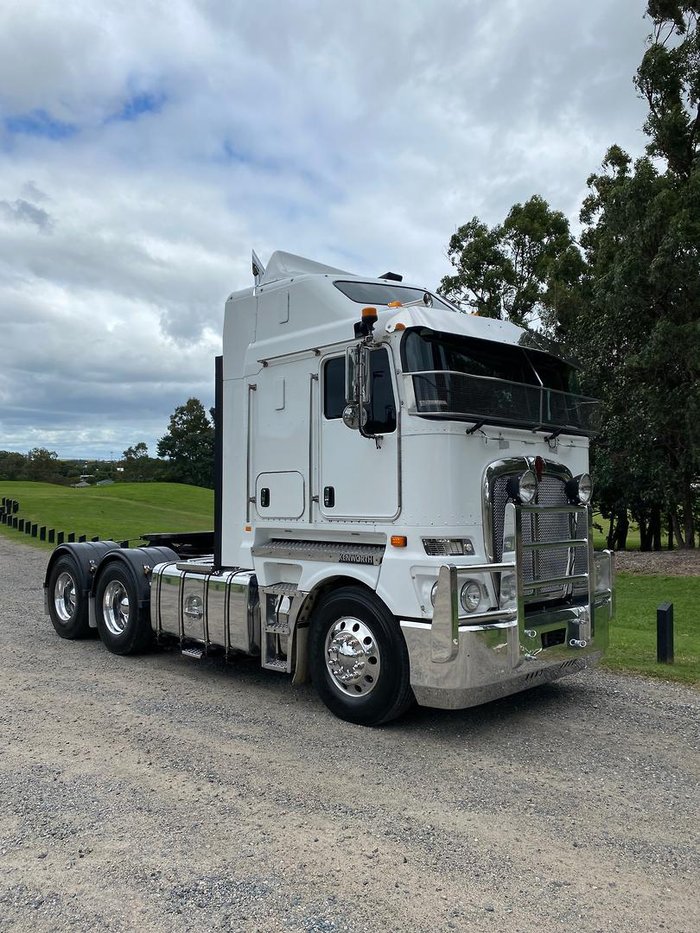 2018 Kenworth K200 White